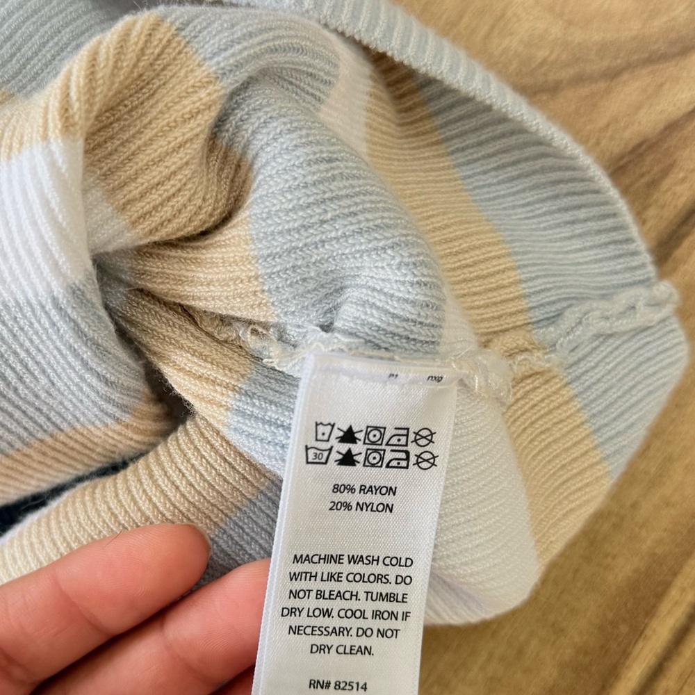 House of Harlow Striped Top - Picture 5 of 5